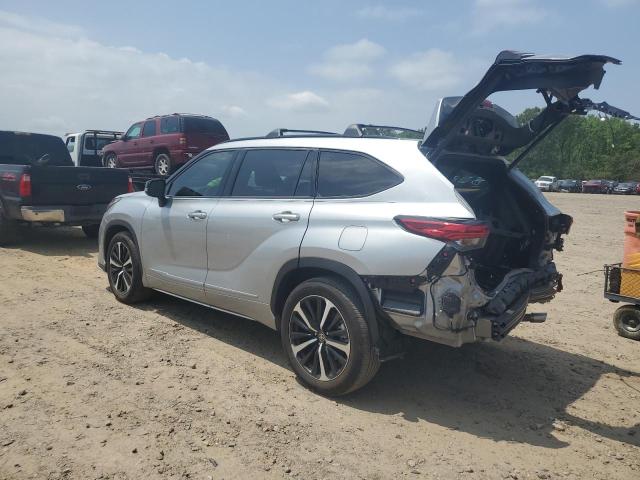 Photo 2 from auction – 2022 TOYOTA HIGHLANDER with VIN 5TDLZRAH5NS136236