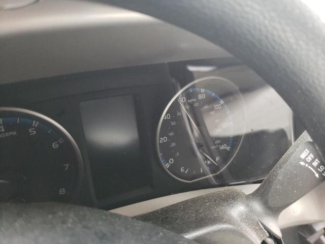 Photo 9 from auction – 2017 TOYOTA RAV4 LE with VIN 2T3BFREV8HW594571