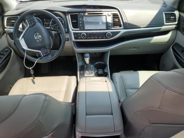 Photo 8 from auction – 2019 TOYOTA HIGHLANDER with VIN 5TDYZRFH6KS295101