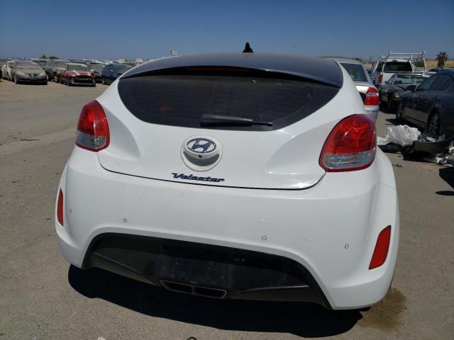 Photo 6 from auction – 2013 HYUNDAI VELOSTER with VIN KMHTC6AD8DU100205