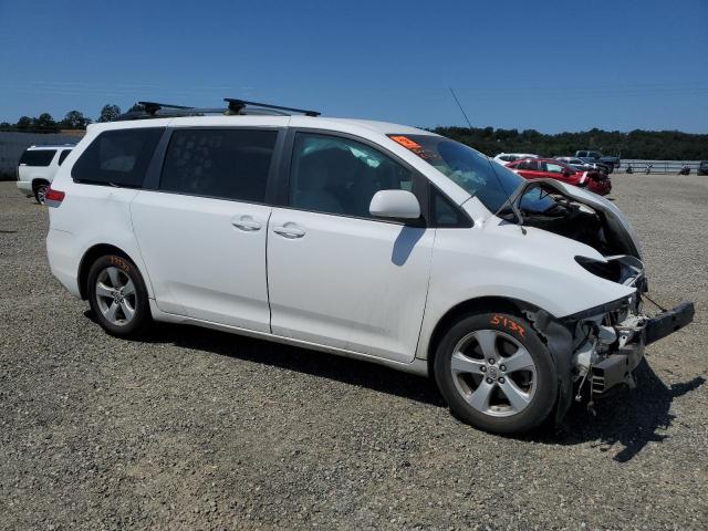 Photo 4 from auction – 2011 TOYOTA SIENNA LE with VIN 5TDKK3DC2BS035213