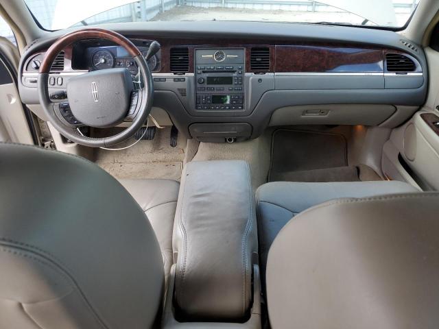 Photo 8 from auction – 2011 LINCOLN TOWN CAR S with VIN 2LNBL8CV6BX750198