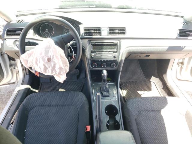 Photo 8 from auction – 2015 VOLKSWAGEN PASSAT S with VIN 1VWAS7A34FC058567