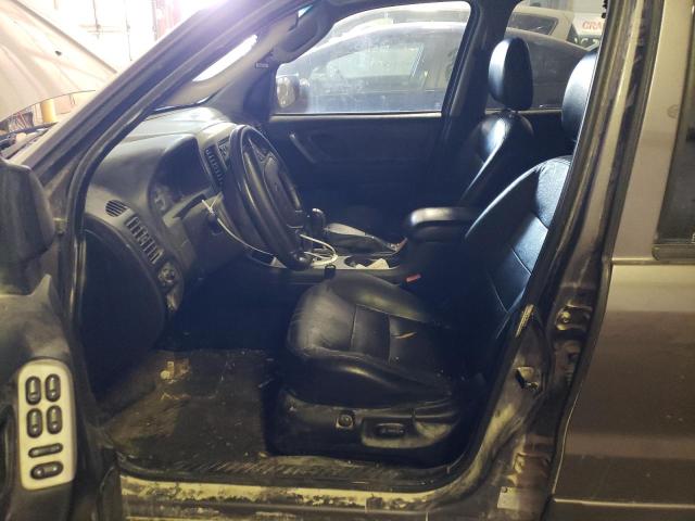 Photo 7 from auction – 2005 FORD ESCAPE LIM with VIN 1FMYU94185KD41622