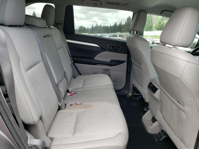 Photo 10 from auction – 2016 TOYOTA HIGHLANDER with VIN 5TDBKRFHXGS238367