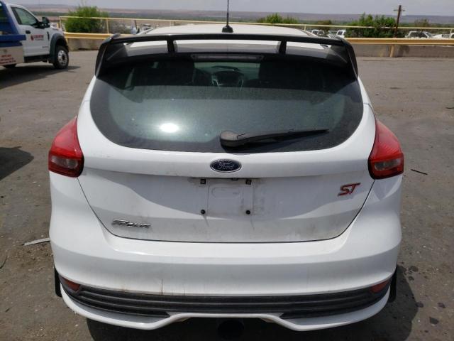 Photo 6 from auction – 2017 FORD FOCUS ST with VIN 1FADP3L91HL235256