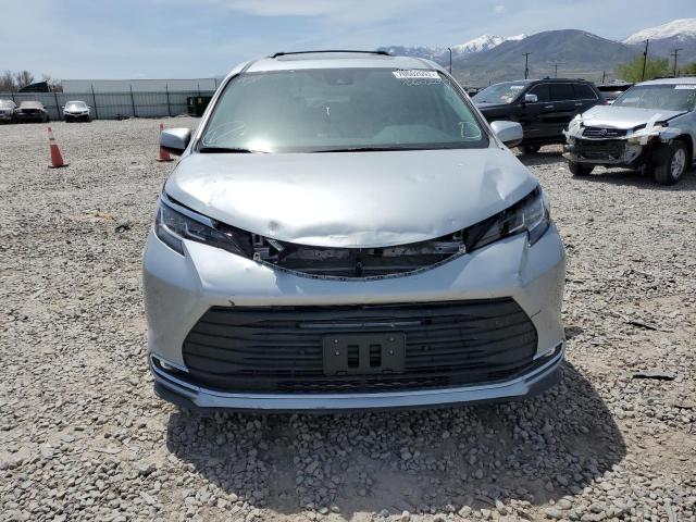 Photo 5 from auction – 2021 TOYOTA SIENNA XLE with VIN 5TDJRKEC7MS031984