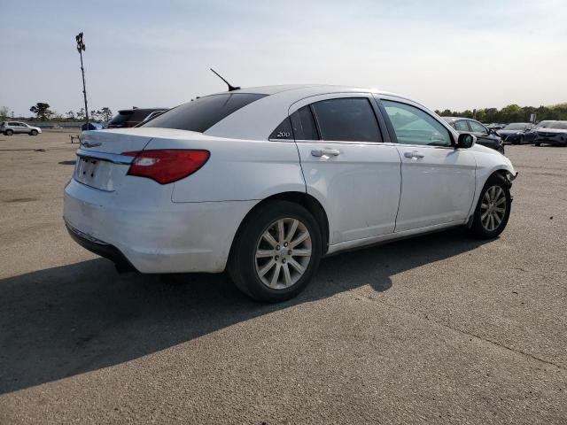 Photo 3 from auction – 2013 CHRYSLER 200 with VIN 1C3CCBBB2DN701411