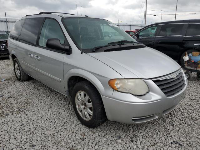 Photo 4 from auction – 2007 CHRYSLER TOWN & COU with VIN 2A4GP54L27R167594