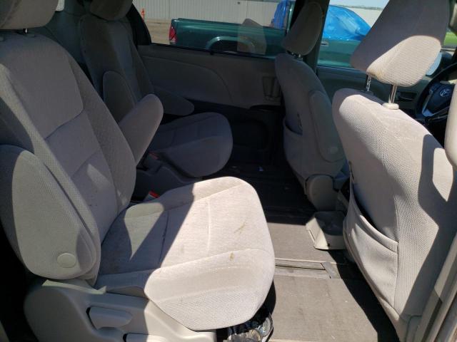 Photo 11 from auction – 2018 TOYOTA SIENNA LE with VIN 5TDJZ3DC3JS201633