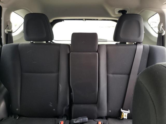 Photo 10 from auction – 2018 TOYOTA RAV4 LE with VIN JTMZFREV7JJ185447