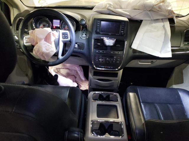 Photo 8 from auction – 2016 CHRYSLER TOWN & COU with VIN 2C4RC1BG4GR175320