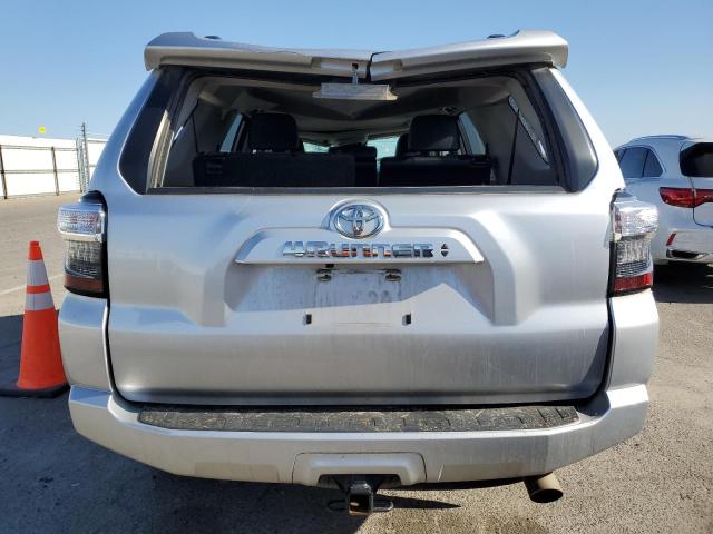 Photo 6 from auction – 2020 TOYOTA 4RUNNER SR with VIN JTEBU5JR2L5773014