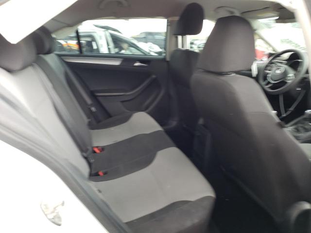 Photo 10 from auction – 2017 VOLKSWAGEN JETTA S with VIN 3VW2B7AJ4HM306921