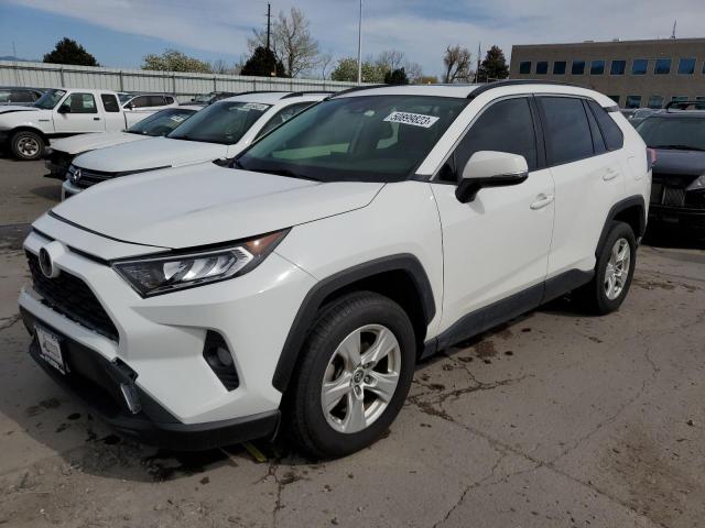 TOYOTA RAV4 XLE 2019 with VIN JTMP1RFV2KD019826 - Photo from auction