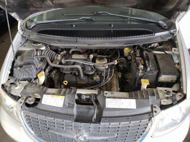 Photo 11 from auction – 2004 CHRYSLER TOWN & COU with VIN 2C8GP64L54R618619