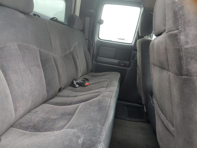 Photo 10 from auction – 2001 CHEVROLET SILVERADO with VIN 1GCEK19V61E186278