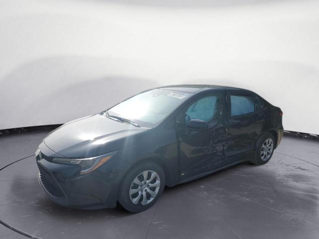 TOYOTA COROLLA LE 2022 with VIN 5YFEPMAE0NP353970 - Photo from auction