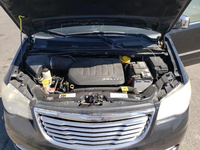 Photo 12 from auction – 2014 CHRYSLER TOWN & COU with VIN 2C4RC1CG7ER144235