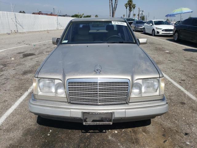 Photo 5 from auction – 1995 MERCEDES-BENZ E 320 BASE with VIN WDBEA32E2SC200696