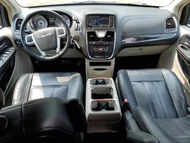Photo 8 from auction – 2016 CHRYSLER TOWN & COU with VIN 2C4RC1BG4GR296574