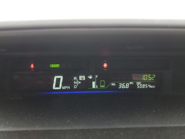 Photo 9 from auction – 2014 TOYOTA PRIUS V with VIN JTDZN3EU4E3362294
