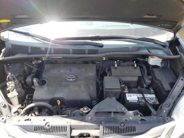 Photo 12 from auction – 2012 TOYOTA SIENNA XLE with VIN 5TDYK3DC7CS262943