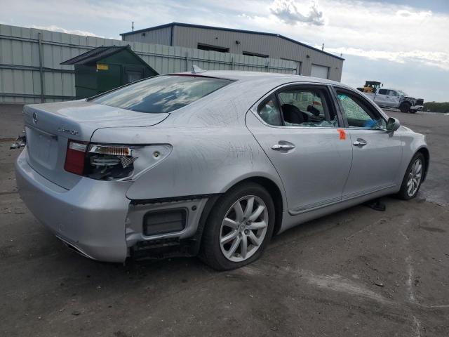 Photo 3 from auction – 2007 LEXUS LS 460L with VIN JTHGL46F175012761