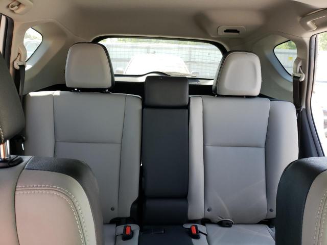 Photo 10 from auction – 2017 TOYOTA RAV4 LIMIT with VIN JTMDFREV4HJ716253