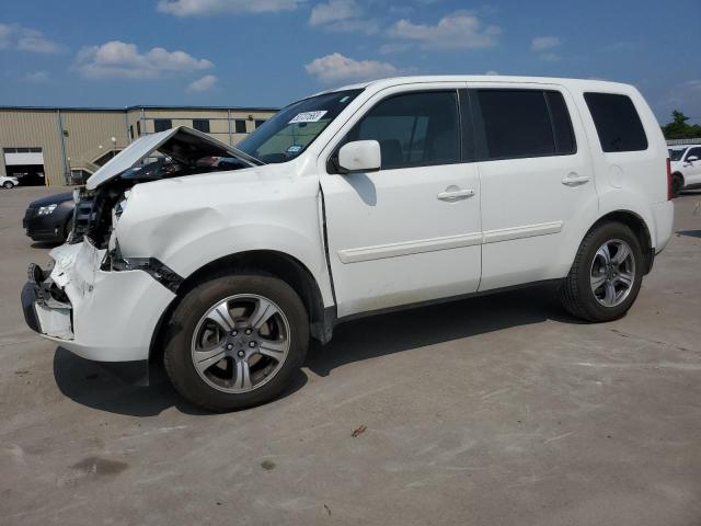 HONDA PILOT SE 2015 with VIN 5FNYF3H33FB030475 - Photo from auction