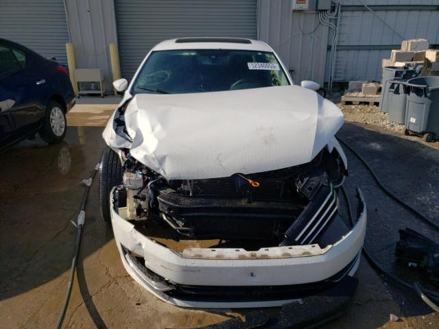 Photo 5 from auction – 2012 VOLKSWAGEN PASSAT SE with VIN 1VWBP7A35CC004552