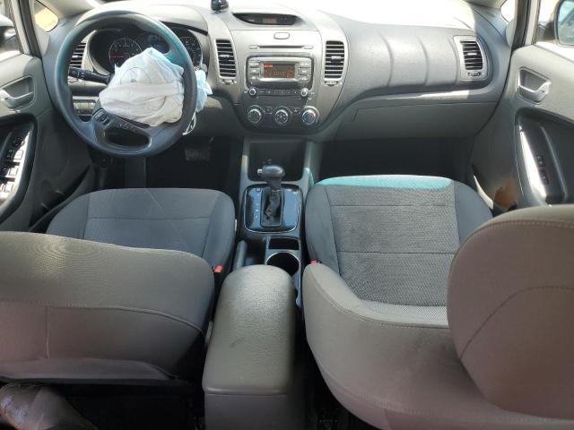 Photo 8 from auction – 2017 KIA FORTE LX with VIN 3KPFK4A79HE111852