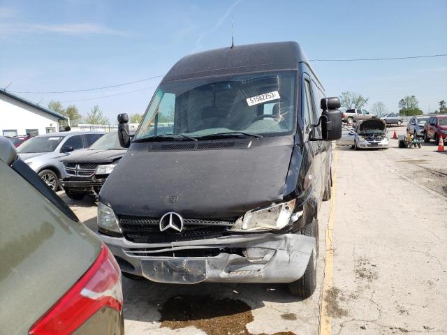 Photo 5 from auction – 2004 DODGE VAN with VIN WD2PD744X45686175
