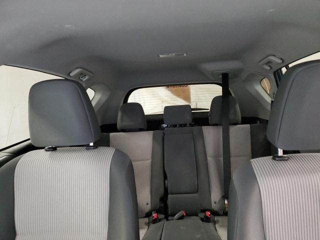 Photo 10 from auction – 2015 TOYOTA RAV4 LE with VIN JTMBFREVXFJ043733