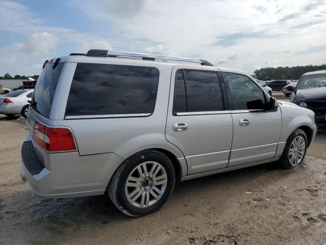 Photo 3 from auction – 2011 LINCOLN NAVIGATOR with VIN 5LMJJ2H57BEJ00642