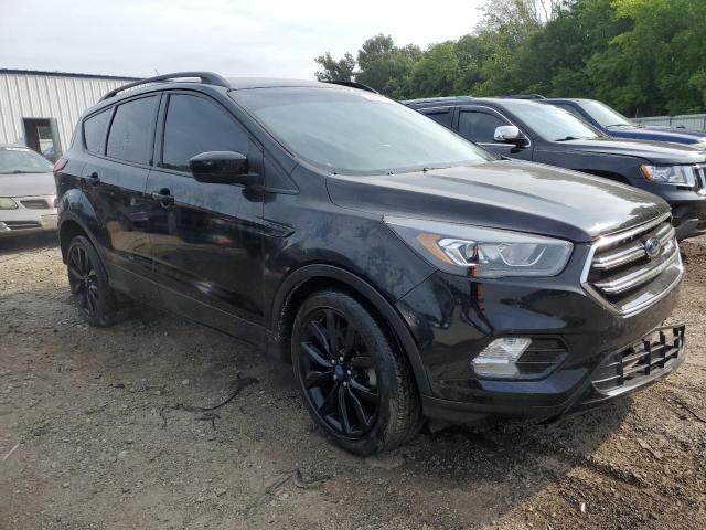 Photo 4 from auction – 2019 FORD ESCAPE SE with VIN 1FMCU0GD3KUB62660