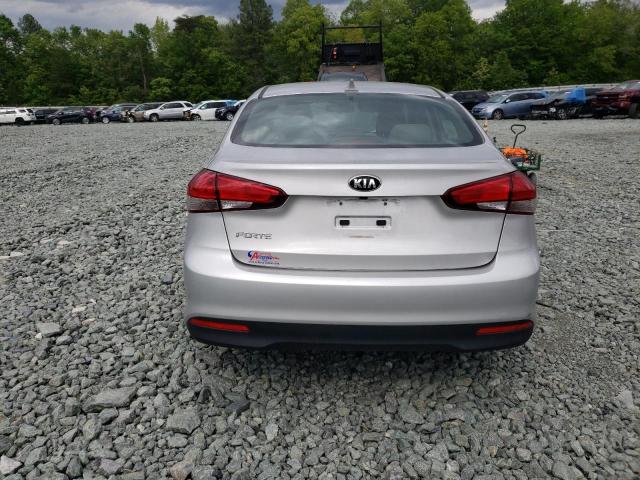 Photo 6 from auction – 2018 KIA FORTE LX with VIN 3KPFK4A77JE271198