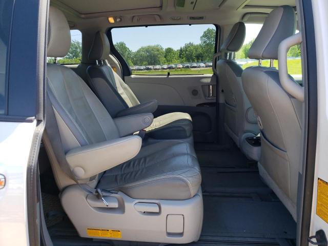 Photo 11 from auction – 2014 TOYOTA SIENNA XLE with VIN 5TDDK3DC6ES093158