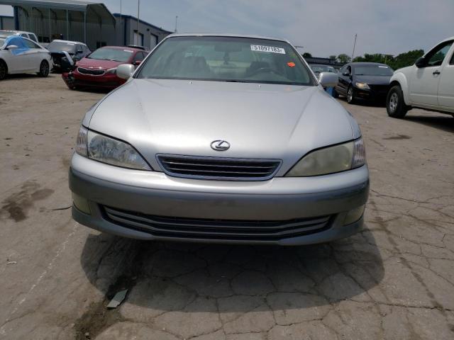 Photo 5 from auction – 2000 LEXUS ES 300 with VIN JT8BF28G2Y5082315