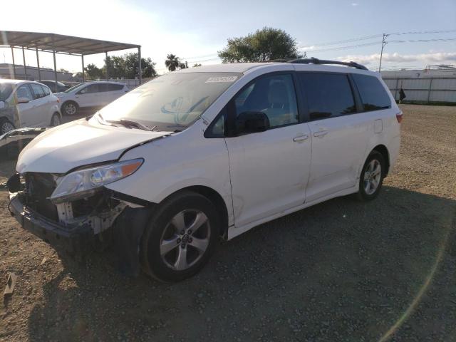 TOYOTA SIENNA LE 2018 with VIN 5TDKZ3DC2JS928282 - Photo from auction