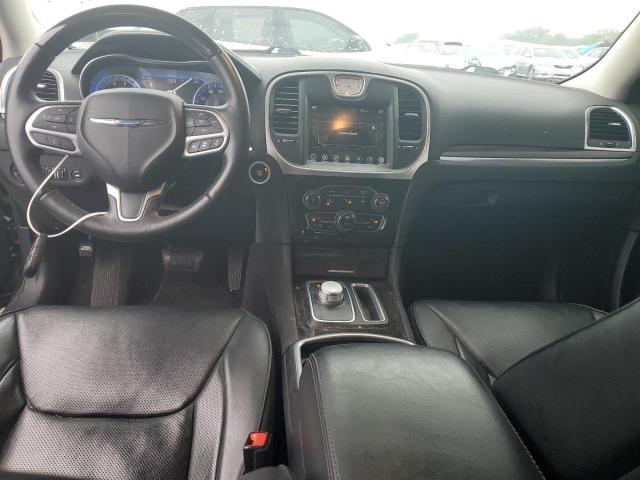 Photo 8 from auction – 2017 CHRYSLER 300C with VIN 2C3CCAEG6HH570144