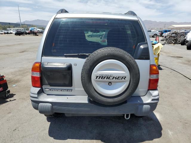 Photo 6 from auction – 2002 CHEVROLET TRACKER with VIN 2CNBJ13C926903822