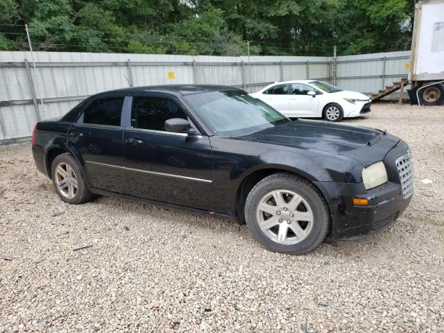 Photo 4 from auction – 2008 CHRYSLER 300 LX with VIN 2C3KA43R48H305228