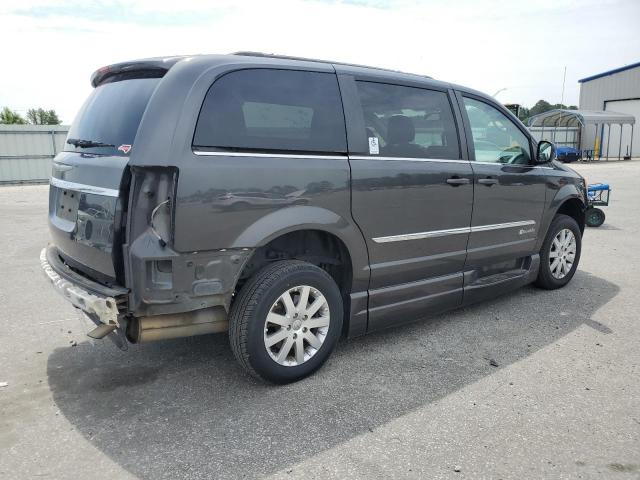 Photo 3 from auction – 2016 CHRYSLER TOWN & COU with VIN 2C4RC1BG7GR198462