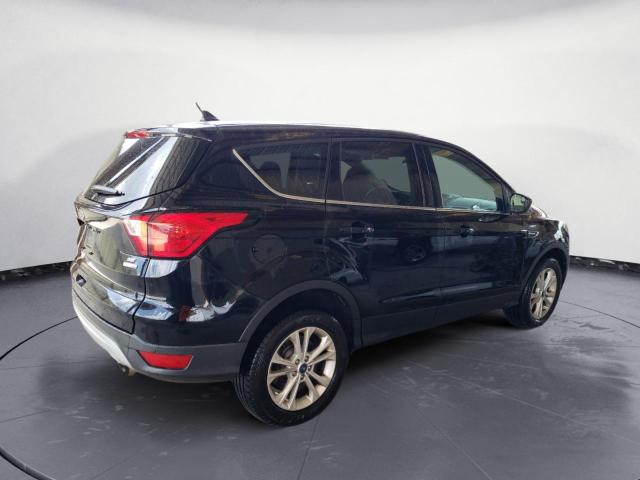 Photo 3 from auction – 2019 FORD ESCAPE SE with VIN 1FMCU9GD2KUB24566