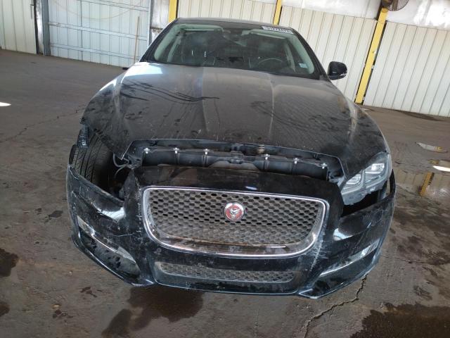 Photo 5 from auction – 2017 JAGUAR XJ with VIN SAJWA1C7XH8W07222