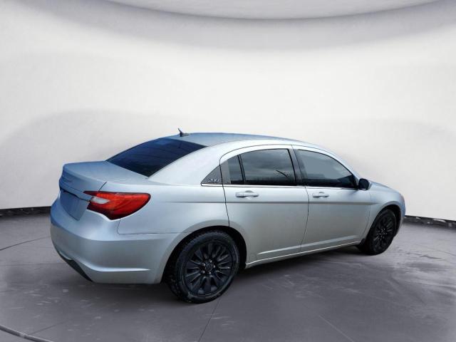 Photo 3 from auction – 2012 CHRYSLER 200 LX with VIN 1C3CCBAB6CN100826