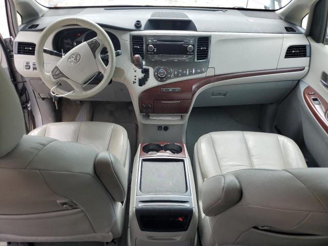 Photo 8 from auction – 2011 TOYOTA SIENNA XLE with VIN 5TDYK3DC7BS162520