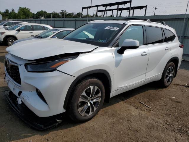 TOYOTA HIGHLANDER 2022 with VIN 5TDGBRCH6NS551052 - Photo from auction