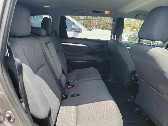 Photo 6 from auction – 2019 TOYOTA HIGHLANDER with VIN 5TDBZRFH5KS925129